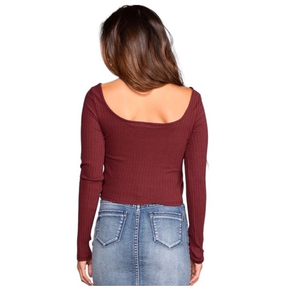 Red long sleeve top in great condition - Picture 2 of 3